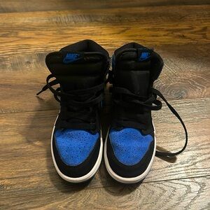 Nike jordan 1 retro size 2Y